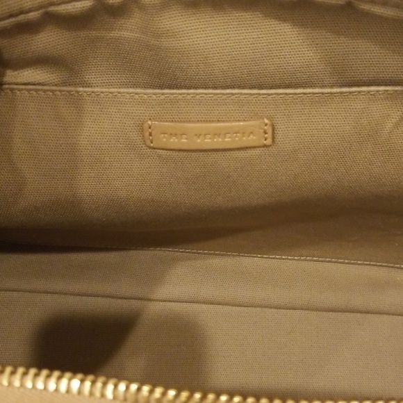 MARC JACOBS Tan Venetia Satchel with Crossbody strap - Picture 8 of 8
